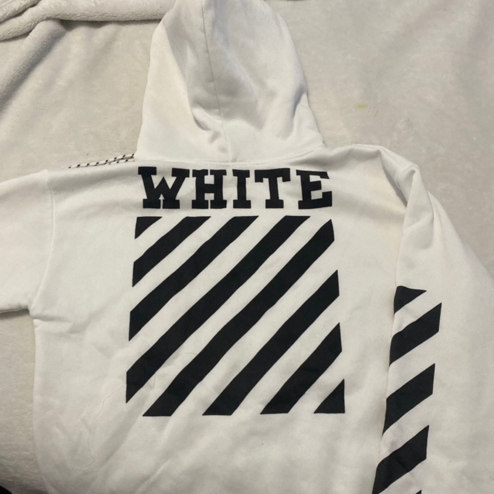 OFF WHITE HOODIE